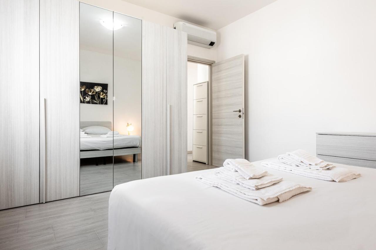 House Near Train StationA/C Apartment Сериате Екстериор снимка