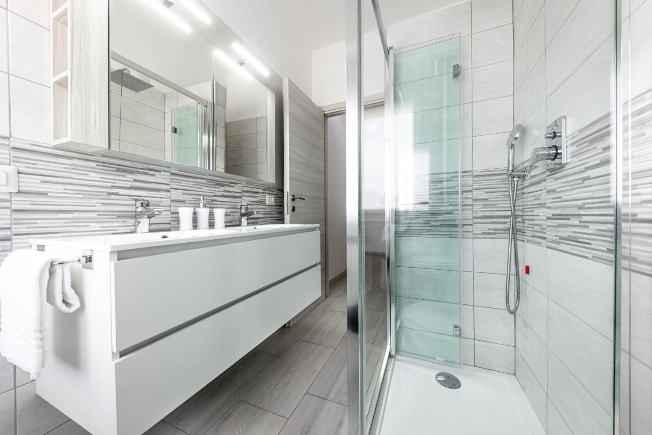 House Near Train StationA/C Apartment Сериате Екстериор снимка
